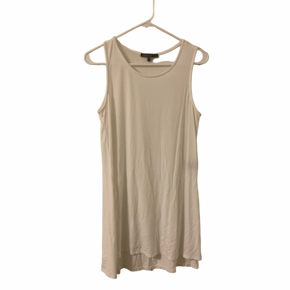 Emma’s Closet White Flowy Tank Top Size Small